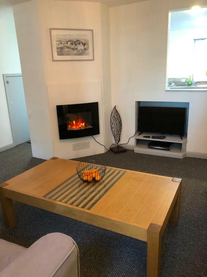 Pen Yr Allt Villa Bangor  Ngoại thất bức ảnh