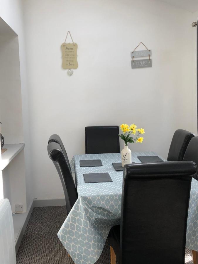 Pen Yr Allt Villa Bangor  Ngoại thất bức ảnh